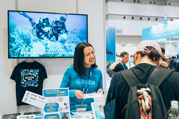 多彩な出展ブース